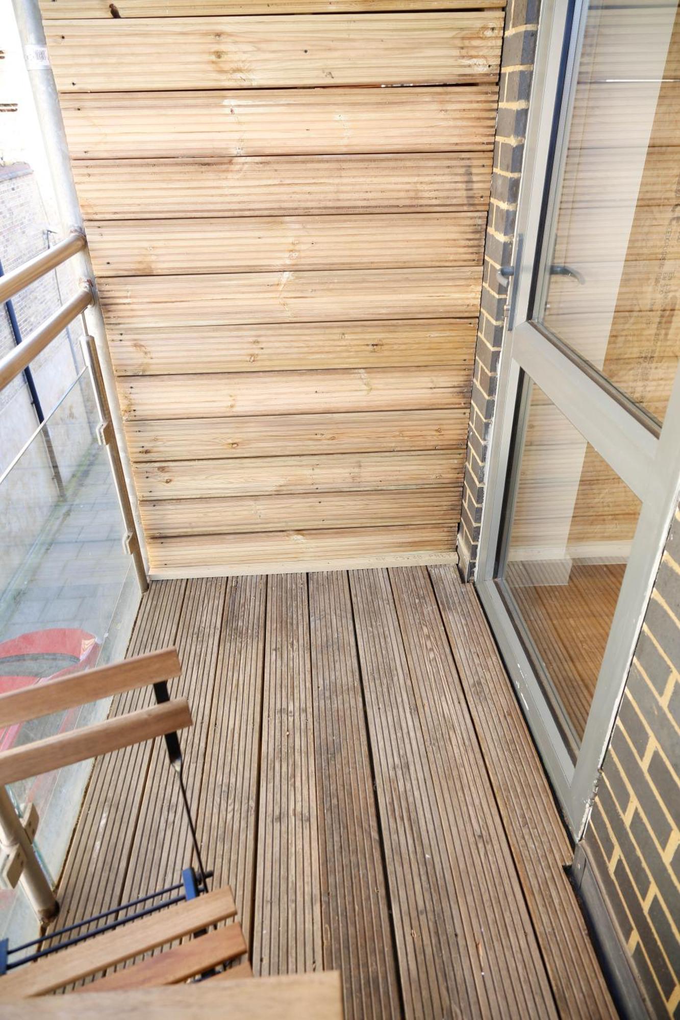 New Luxury Rooms In The Heart Of London Next To Shops, Cafes, Bars & Metro With Shared Bathrooms Exterior photo