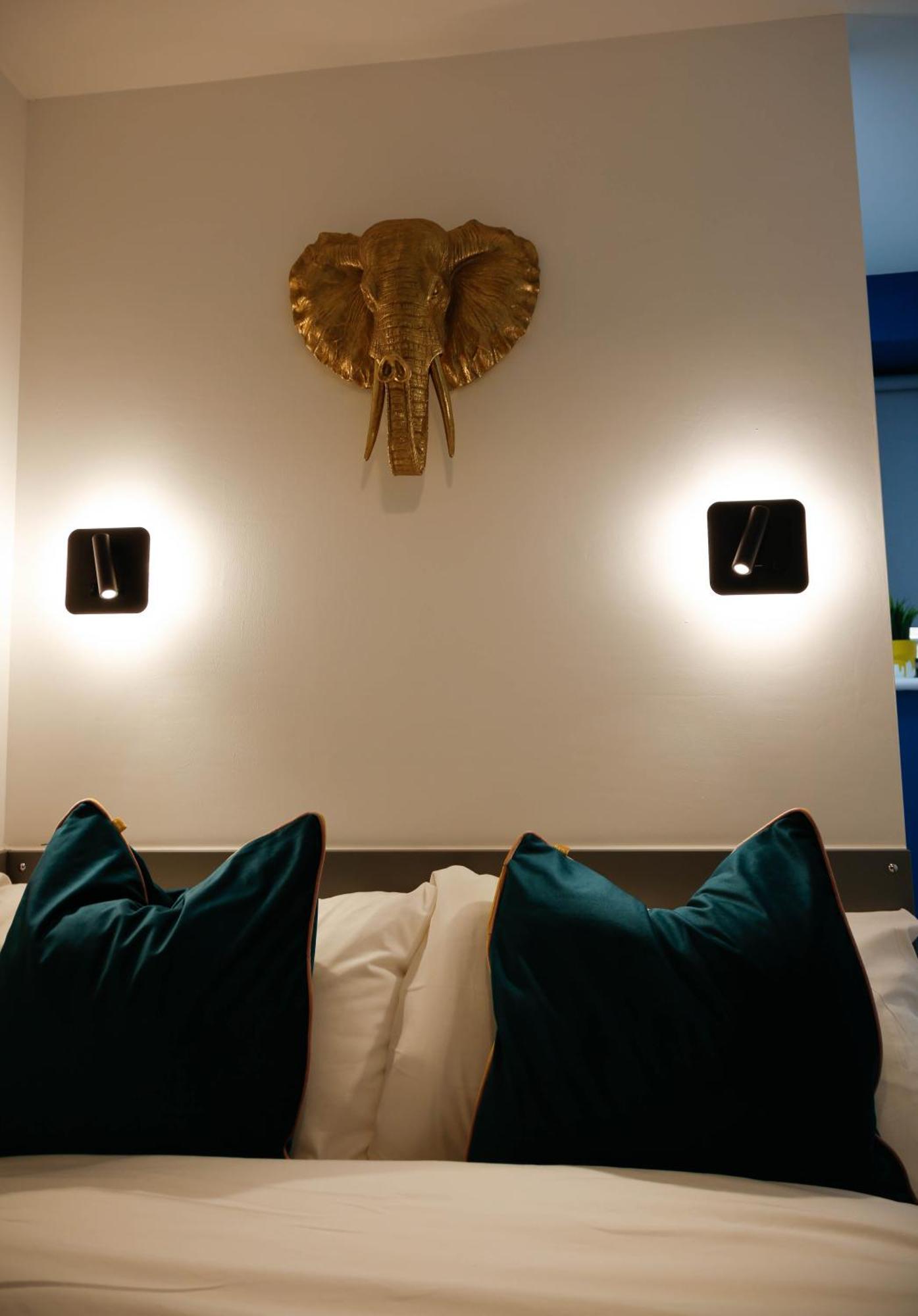 New Luxury Rooms In The Heart Of London Next To Shops, Cafes, Bars & Metro With Shared Bathrooms Exterior photo