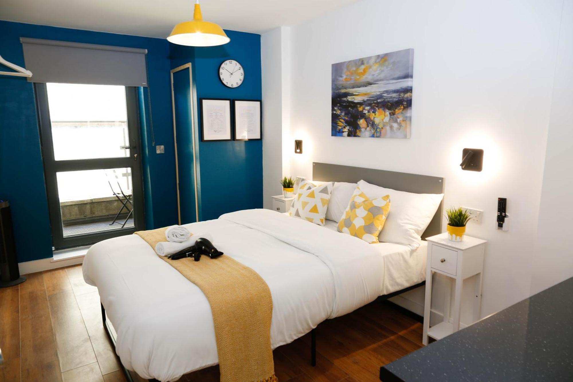 New Luxury Rooms In The Heart Of London Next To Shops, Cafes, Bars & Metro With Shared Bathrooms Exterior photo