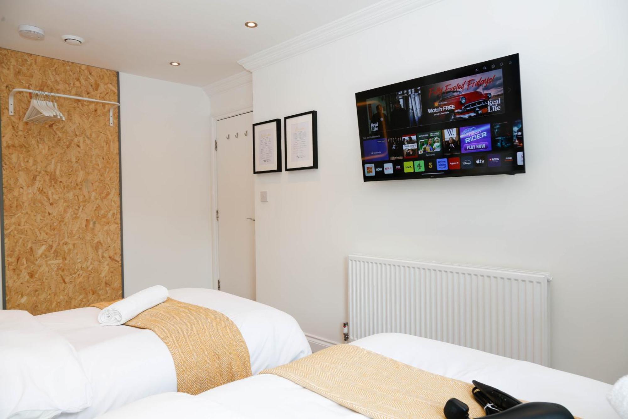 New Luxury Rooms In The Heart Of London Next To Shops, Cafes, Bars & Metro With Shared Bathrooms Exterior photo